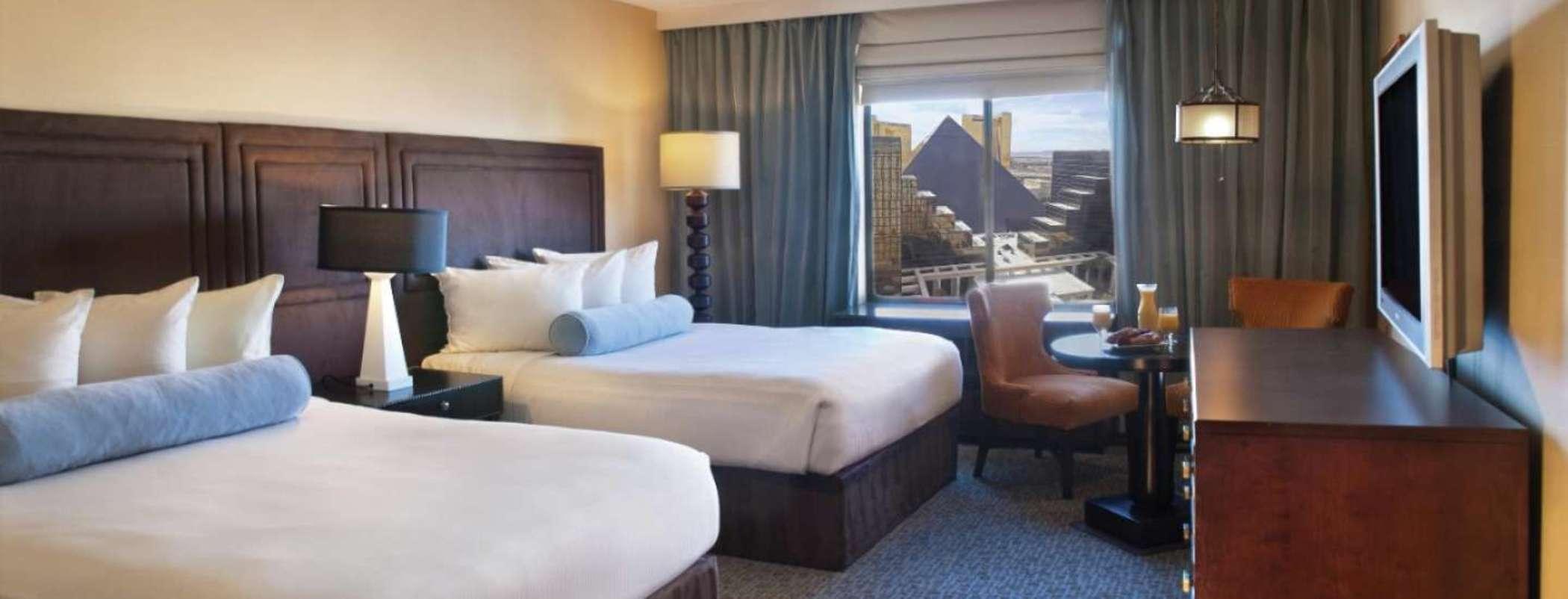 ホテル エクスカリバー ラスベガス エクステリア 写真